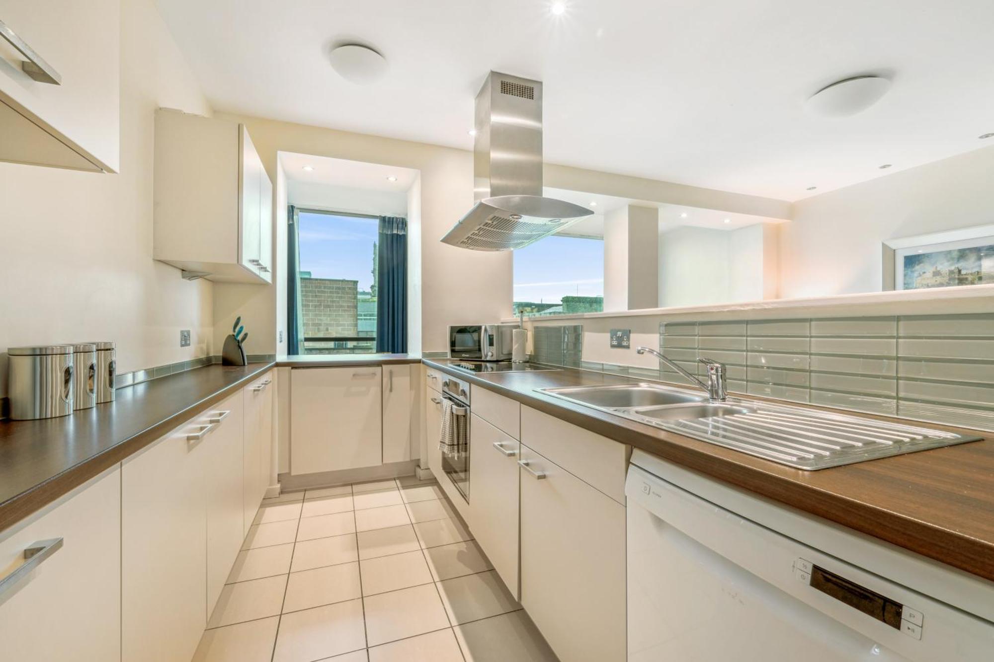 Princes Street Suites Единбург Екстериор снимка