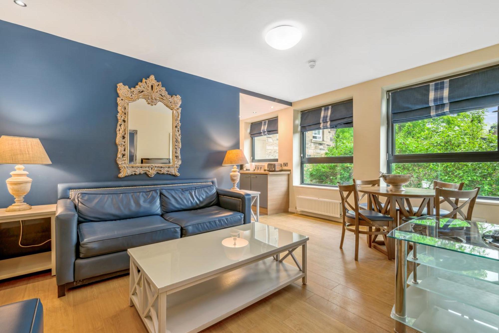 Princes Street Suites Единбург Екстериор снимка