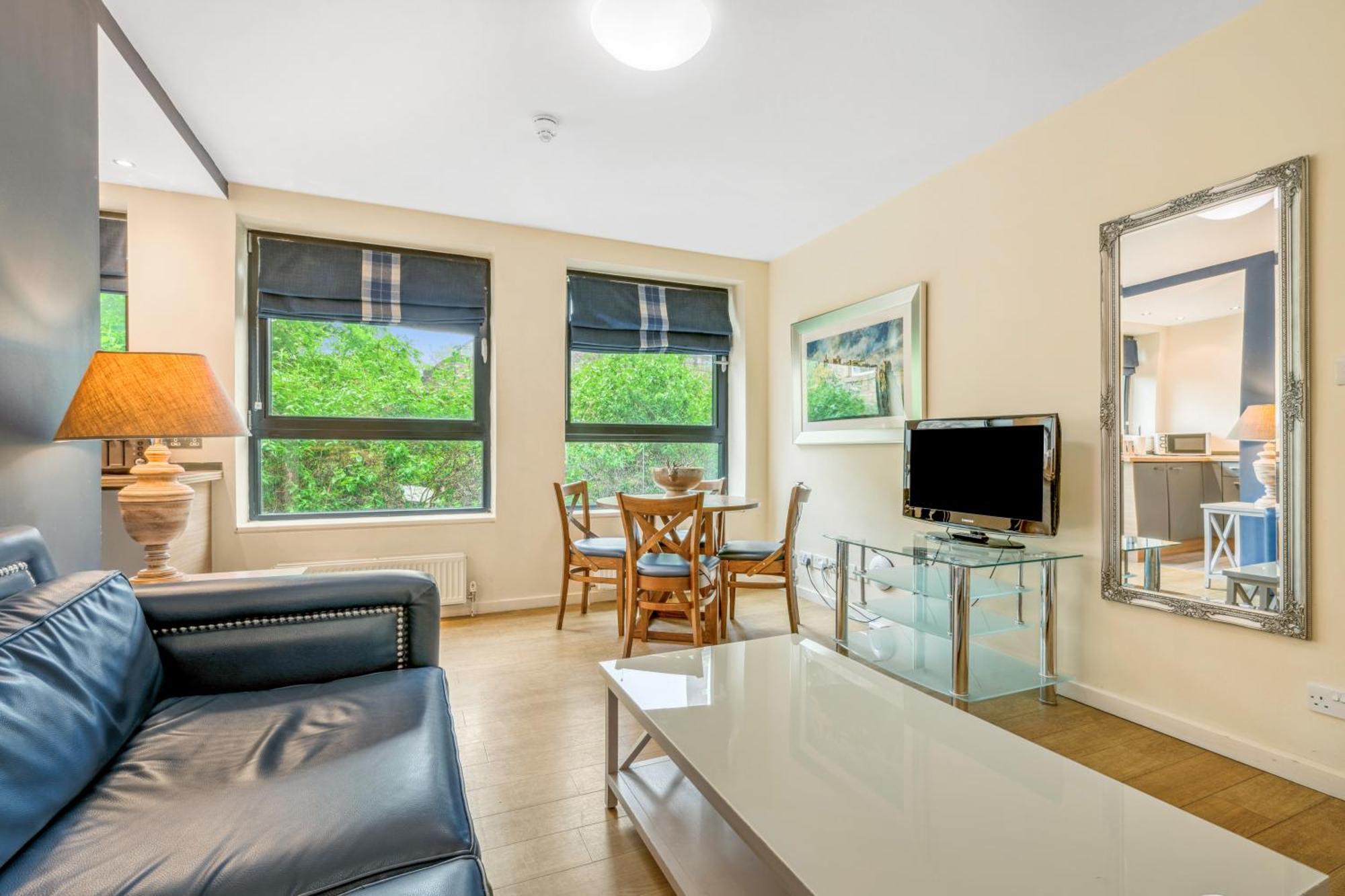 Princes Street Suites Единбург Екстериор снимка