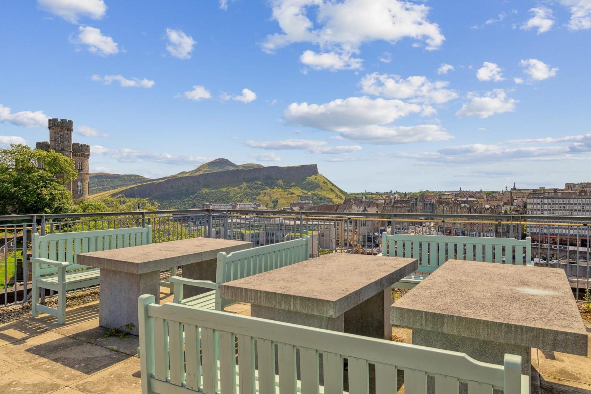 Princes Street Suites Единбург Екстериор снимка
